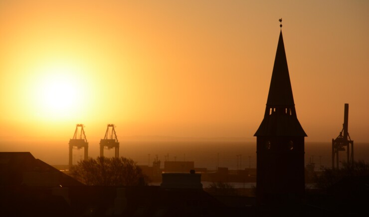 Aarhus Domkirke i silhouet